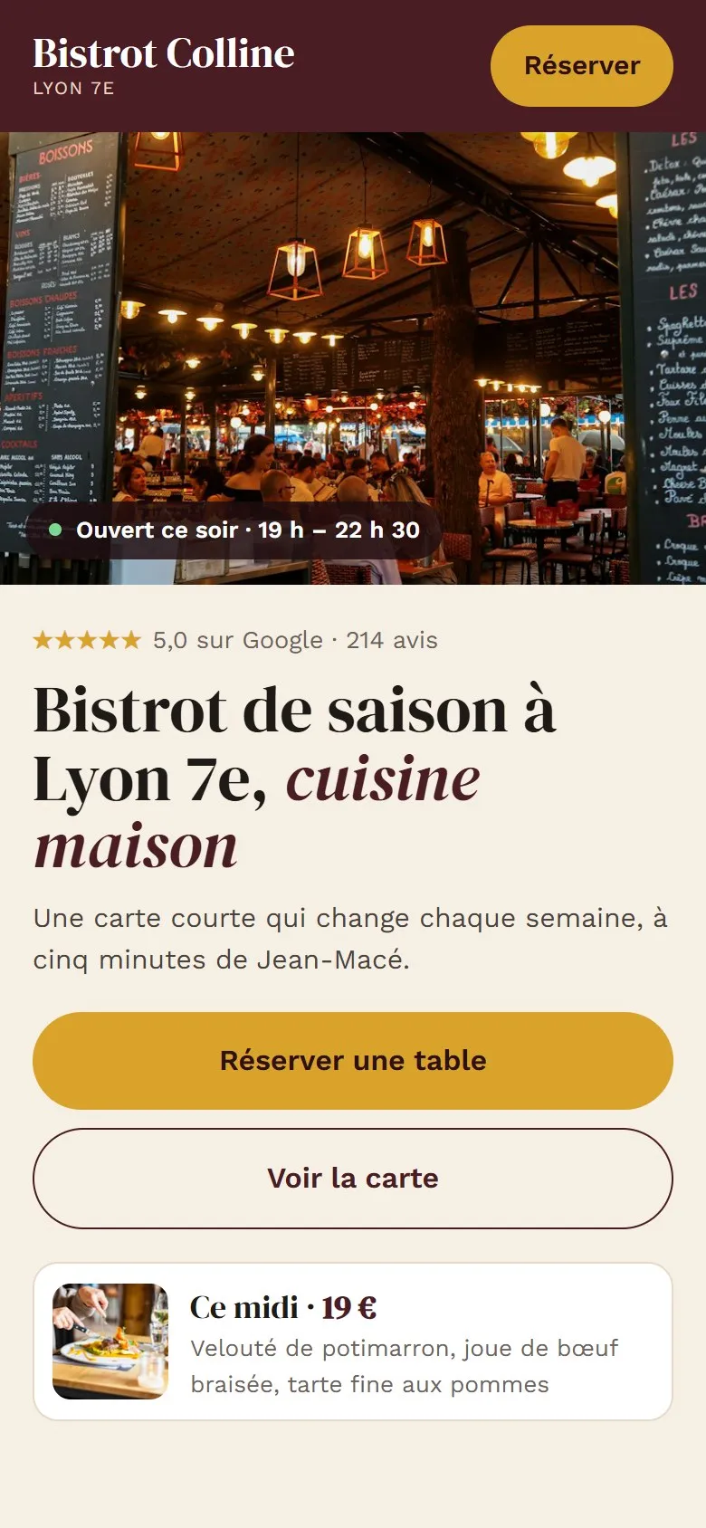 Maquette sur téléphone du site de Bistrot Colline, restaurant inventé : bouton Réserver, photo de la salle, « Ouvert ce soir », note Google, titre, boutons Réserver une table et Voir la carte, menu du midi à 19 €